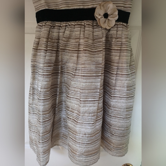 Jona Michelle Golden dress - Picture 6 of 13